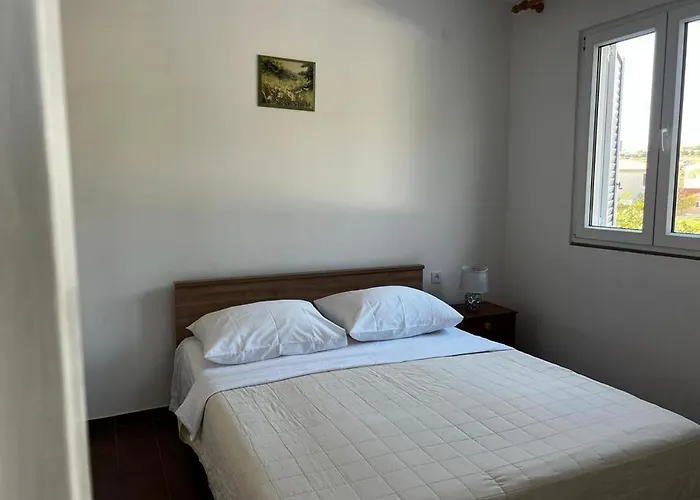 Apartman Apartments With Parking Space Vlasici - Pag - 4139