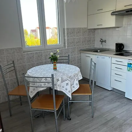 Apartment Apartments With Parking Space Vlasici, Pag - 4139 Vlasici